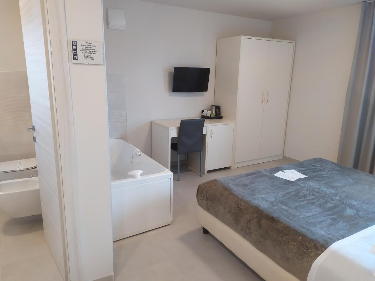 Bed and Breakfast Garda Diamant Дезенцано-дель-Гарда Екстер'єр фото