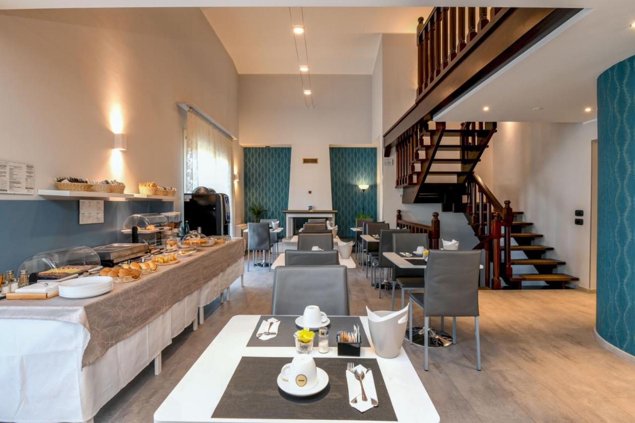 Bed and Breakfast Garda Diamant Дезенцано-дель-Гарда Екстер'єр фото