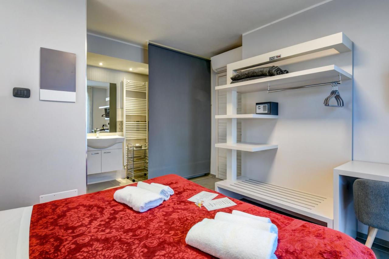 Bed and Breakfast Garda Diamant Дезенцано-дель-Гарда Екстер'єр фото