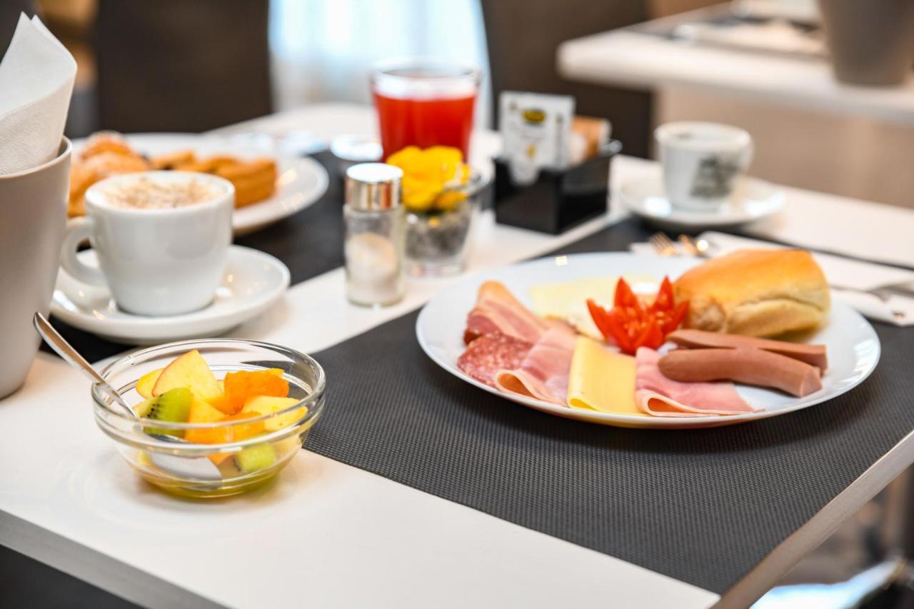 Bed and Breakfast Garda Diamant Дезенцано-дель-Гарда Екстер'єр фото